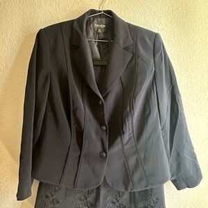 John Meyer Vintage Women's Navy 2 piece skirt suit